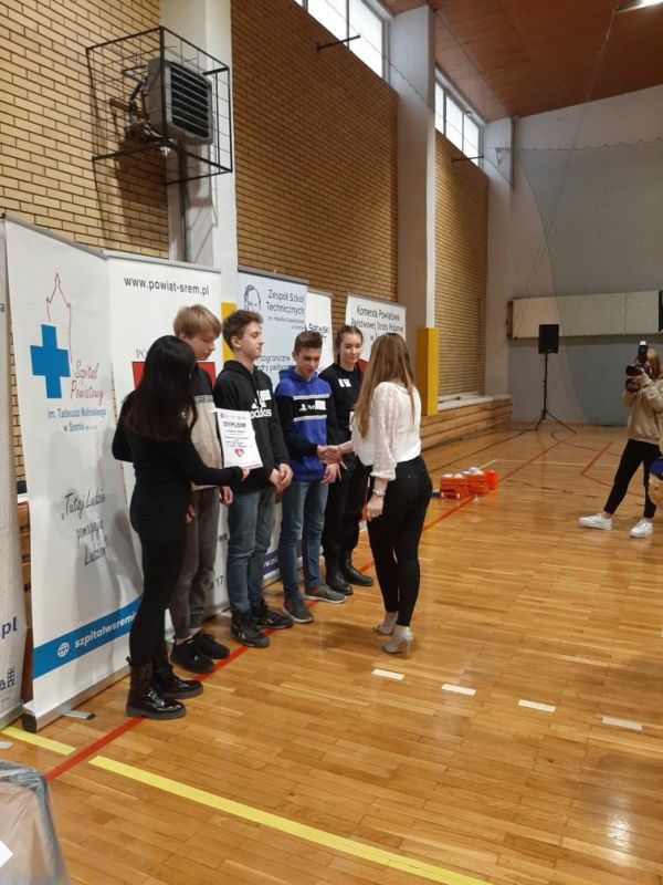 Turniej Pierwszej Pomocy „ Już 8klasista wie, jak życie ratuje się”