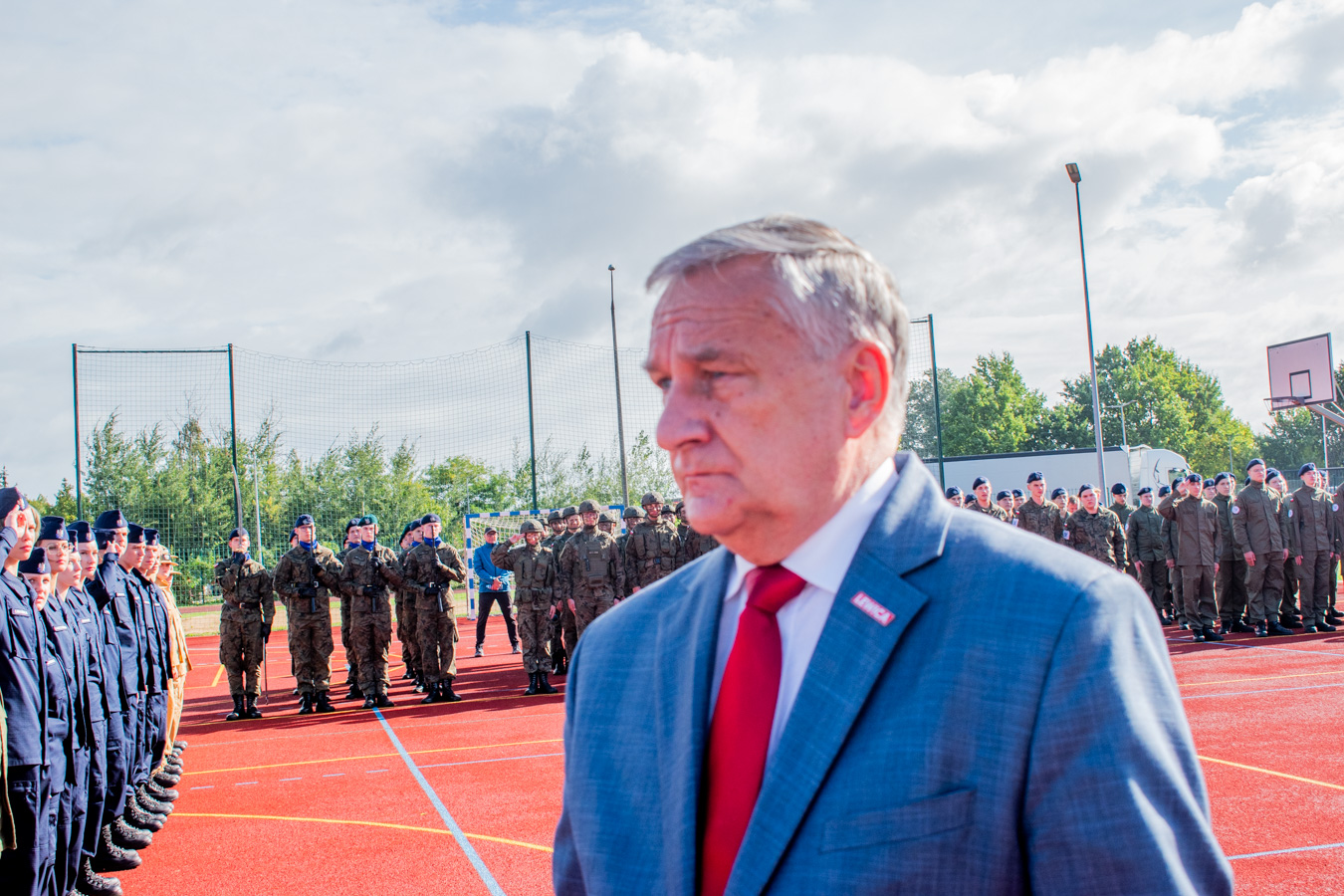 _DSC0050 uroczystość oficjalnego otwarcia oddziałów mundurowych połączona ze ślubowaniem klas pierwszych